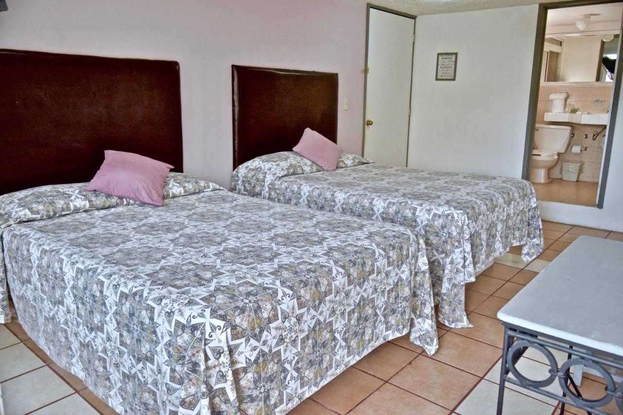 Hotel Posada Centenario 伊斯米基尔潘 外观 照片